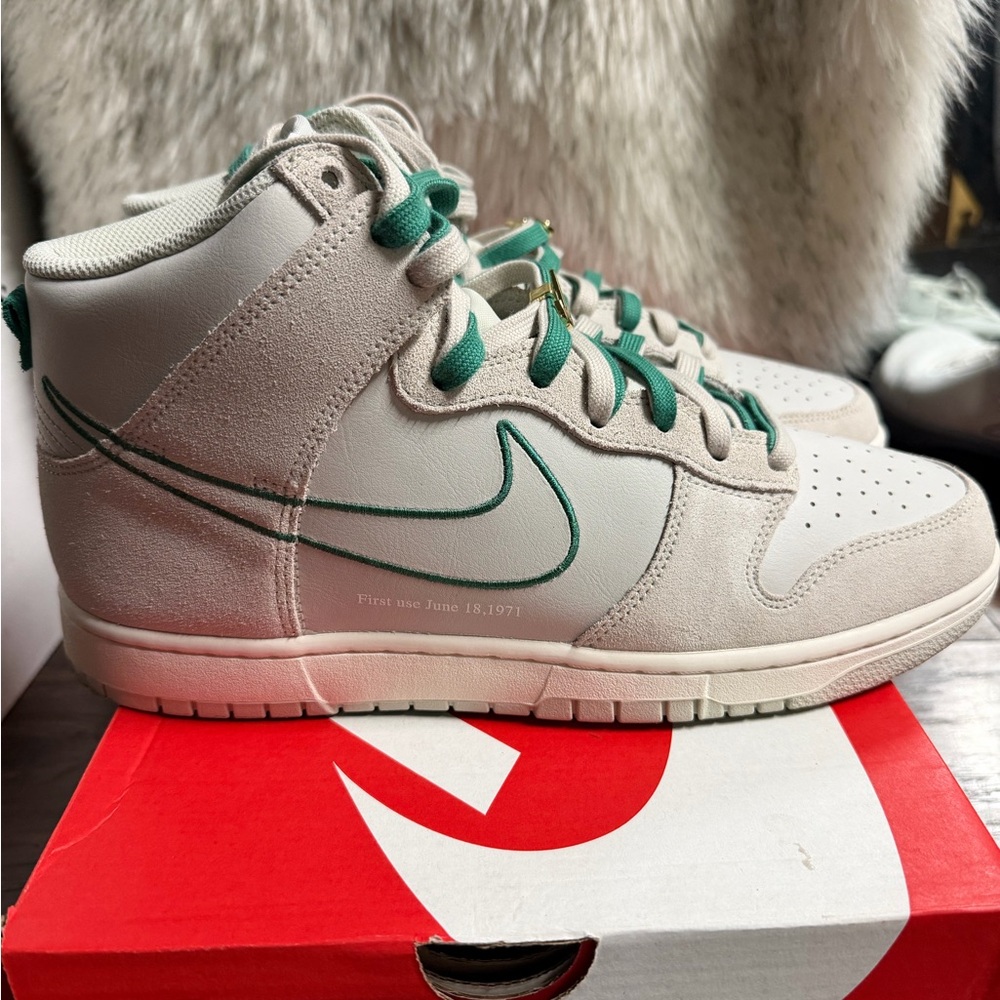 Nike Dunk High Se 'First Use Pack - Green Noise' View 2